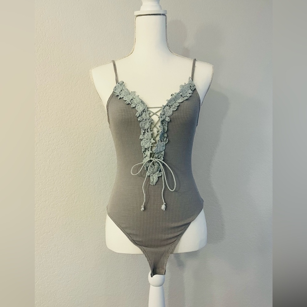 Storia Gray Bodysuit size small